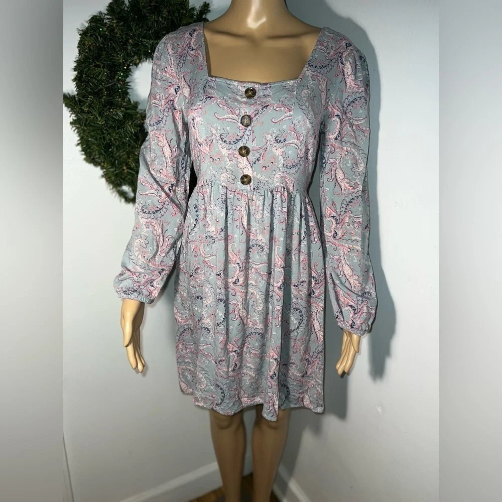Mudd,S, paisley, print , pleated midi, long sleeve, elastic cuffs, deep U collar